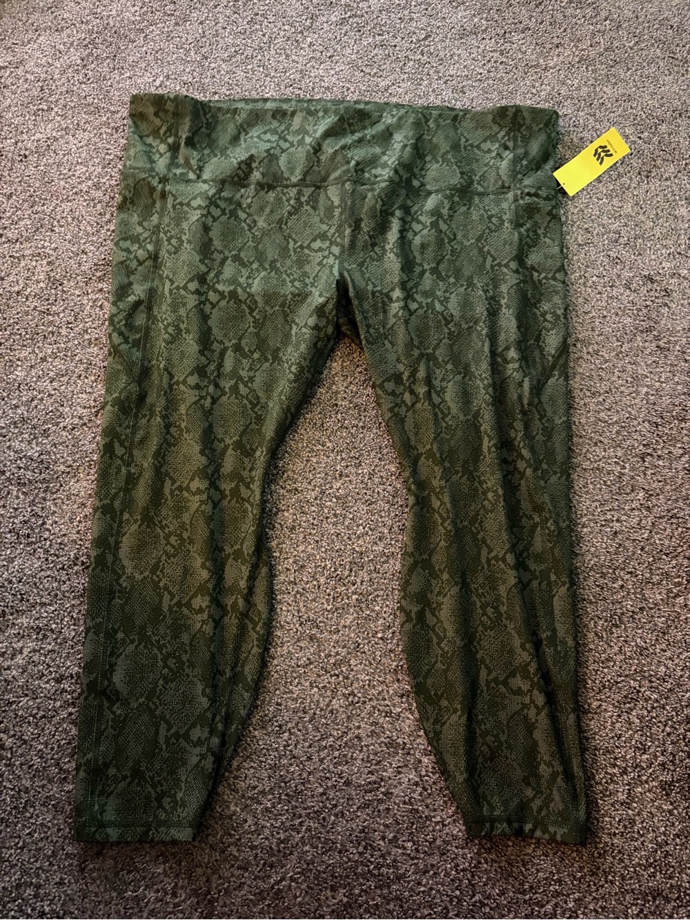 New all in motion Olive Green Snake-Print Leggings